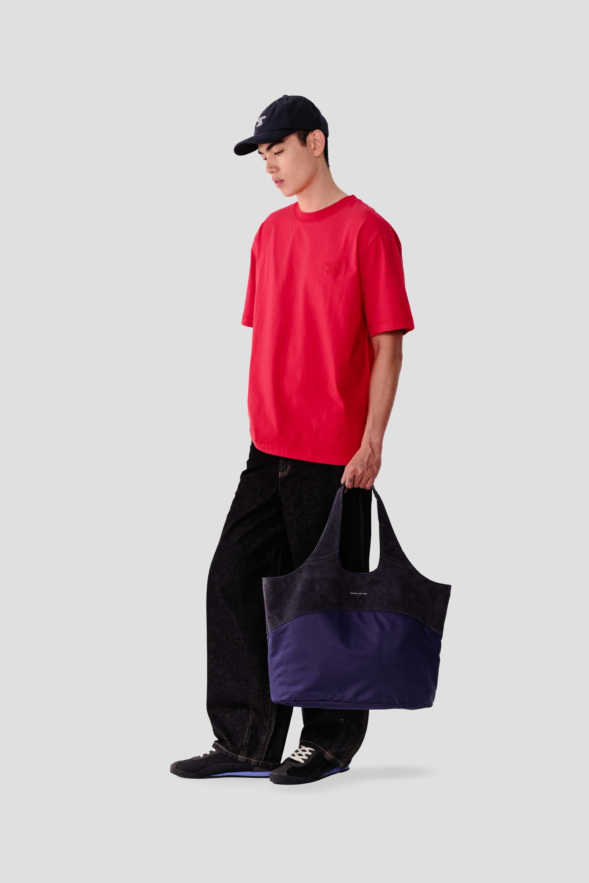 Mens Relaxed Organic Cotton T Shirt | ビヨンド・ザ・ヴィネス