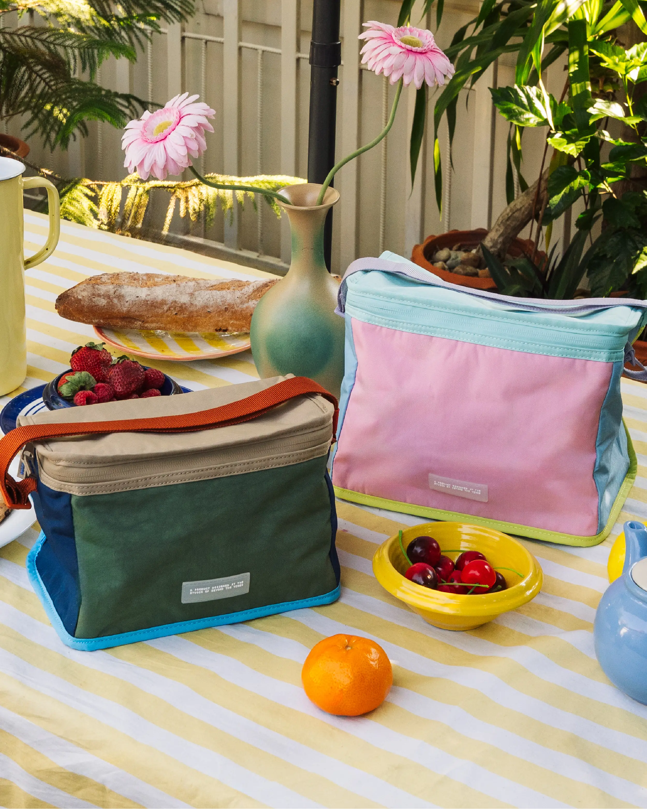 ホリデーラウンドポーチ | Beyond The Vines – Beyond The Vines Japan ホリデーラウンドポーチ | Beyond The Vines – Beyond The Vines Japan