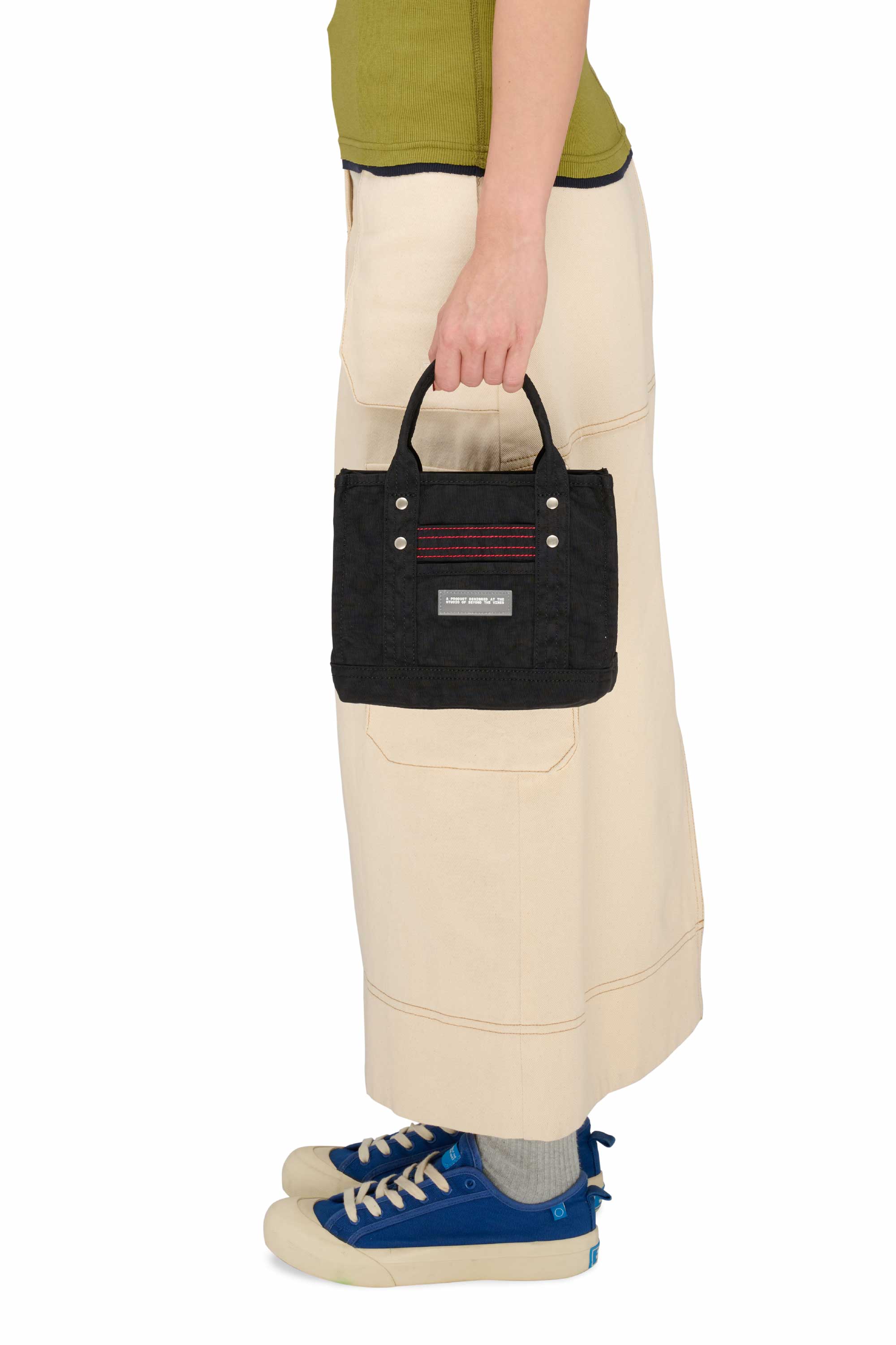 国内配送★BEYOND THE VINES★Crunch Carryall ナイロンバッグ LIBERTYCC02_PIXEL01.jpg?v=