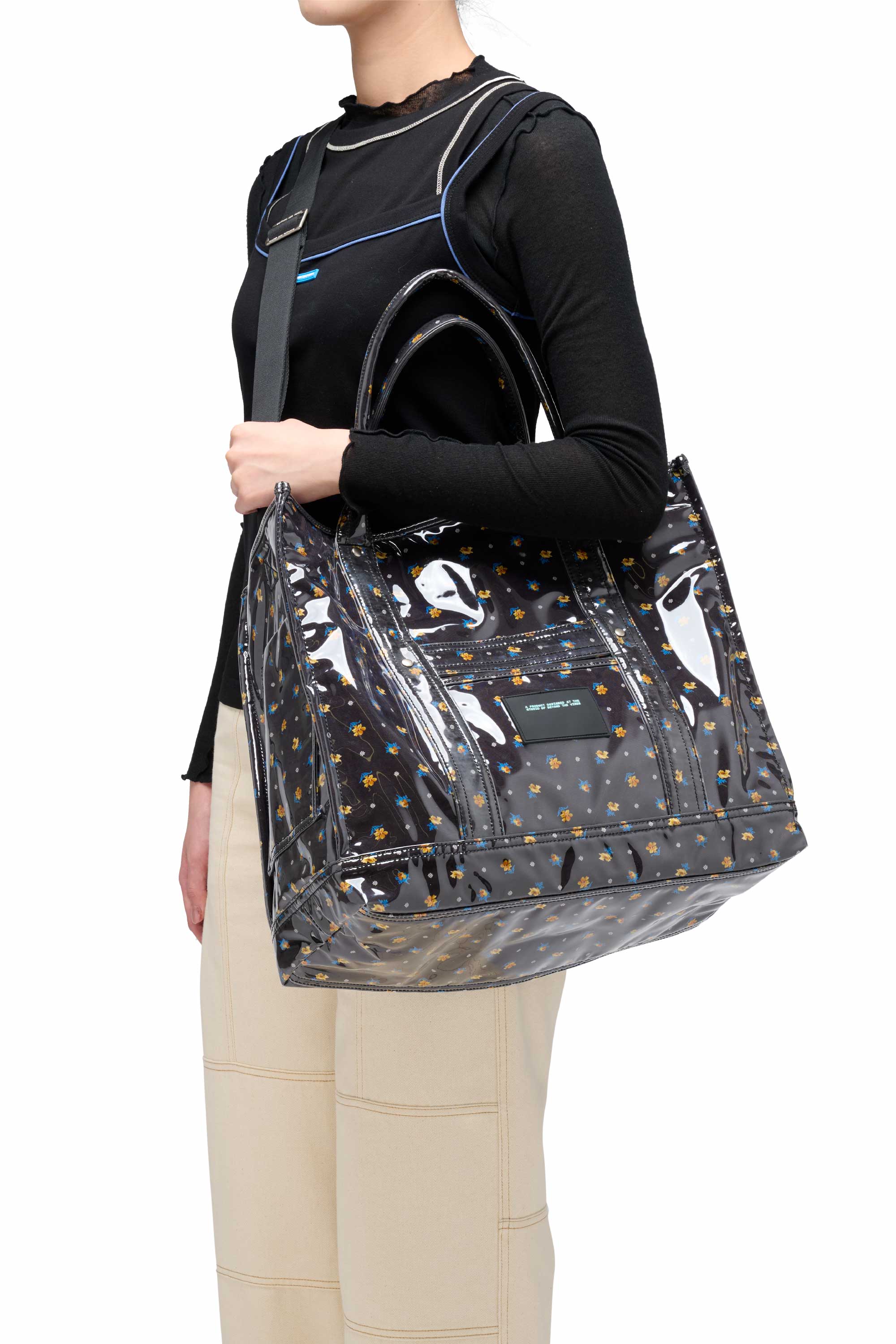 CC03LOOKBOOK_BLACK01.jpg?v=