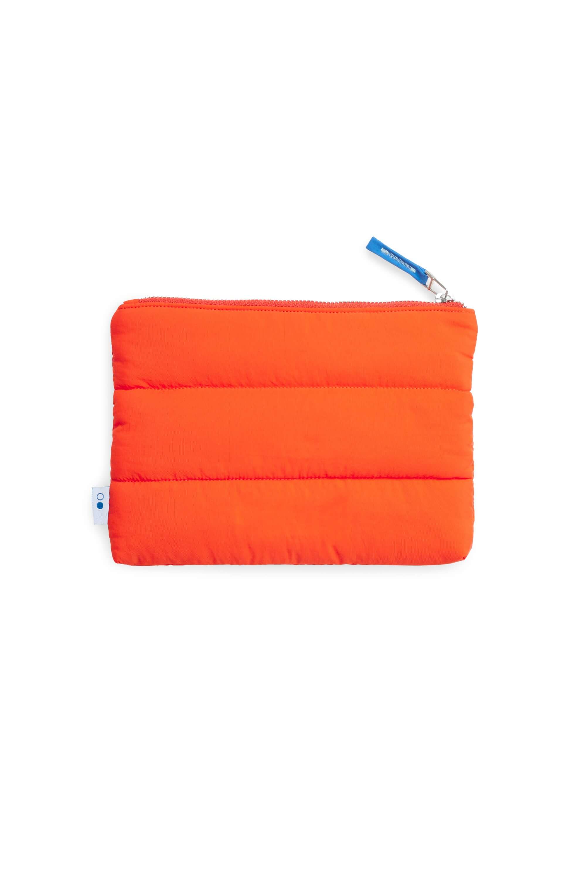 ORANGEPOUCH03_a06d2b53-5860-