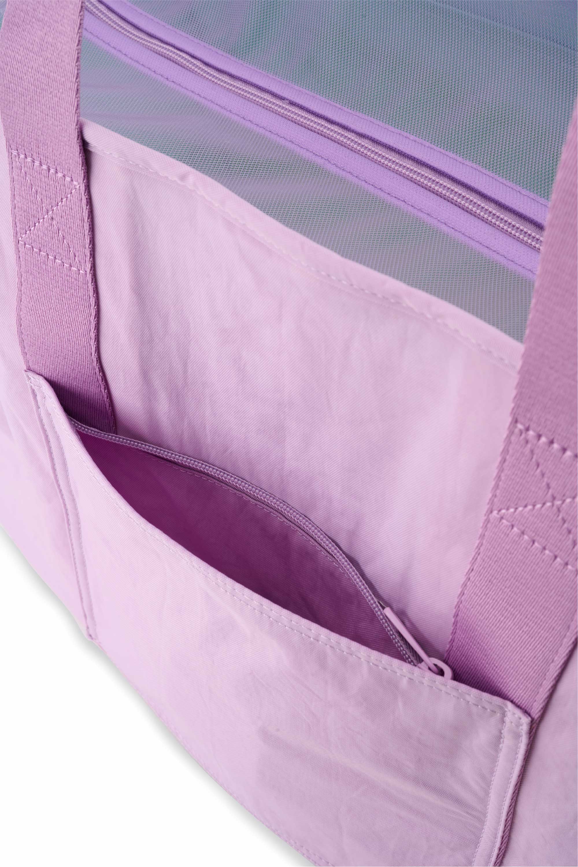 PETSCARRIER_LILAC07_1a1b45d6-